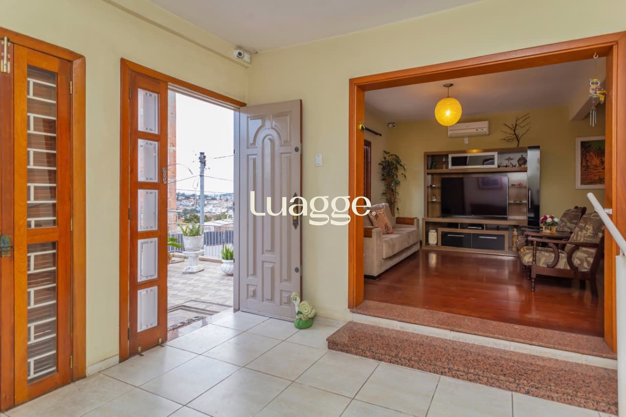 Casa 3 quartos à venda, 140m², Medianeira - Porto Alegre