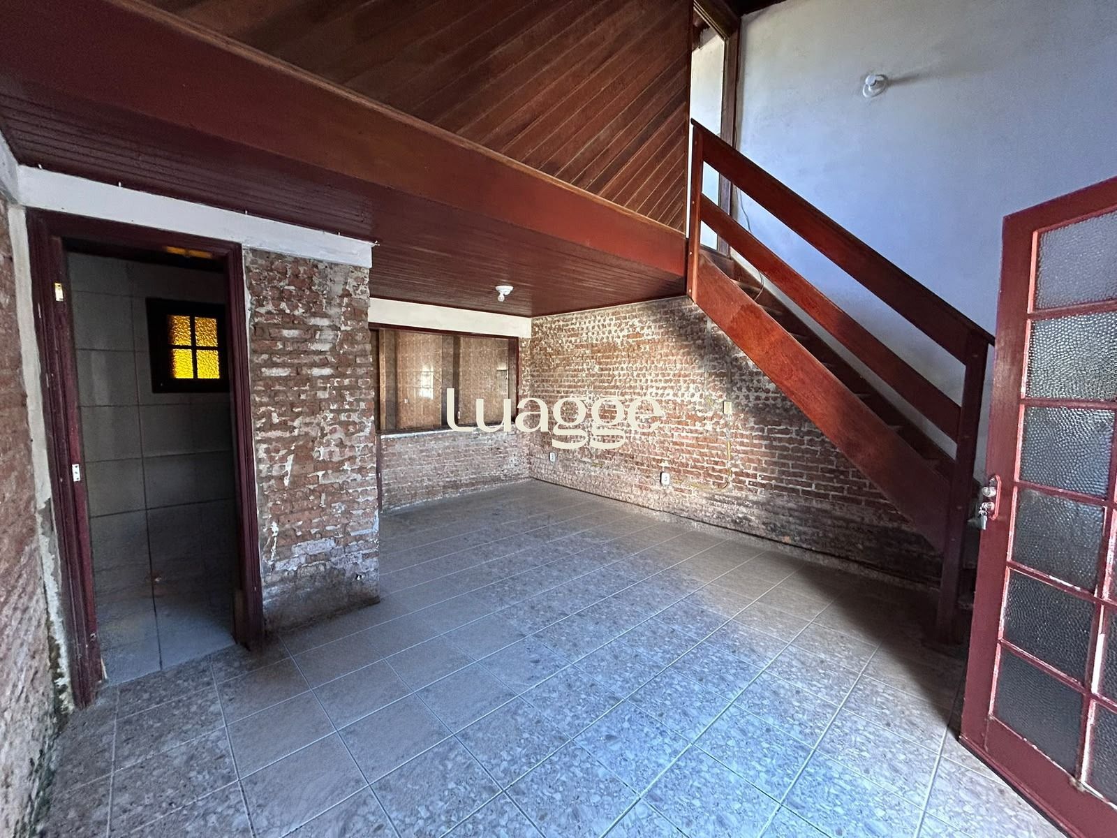 Casa de 3 dormitórios a Venda no Bairro Ponta Grossa - Porto Alegre