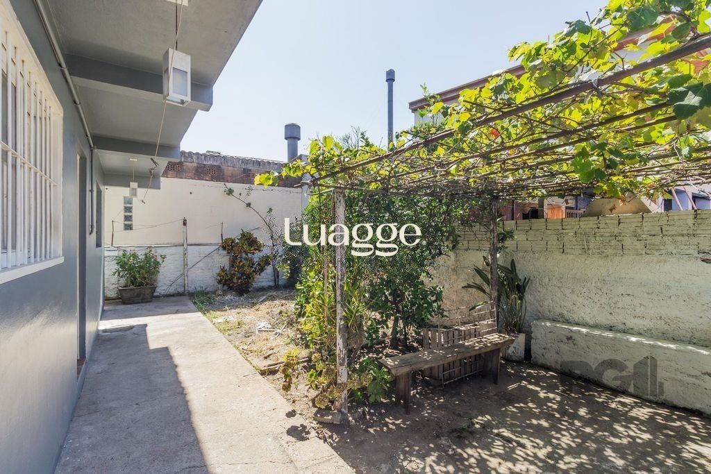 Casa à venda com 5 quartos, 159m² - Foto 25