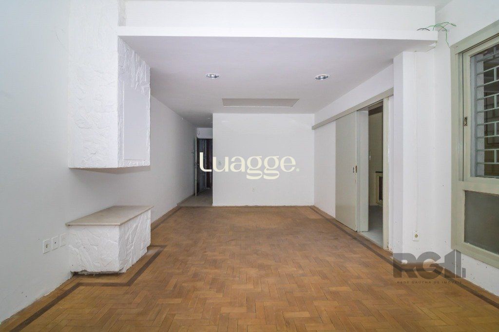 Casa à venda com 5 quartos, 117m² - Foto 9