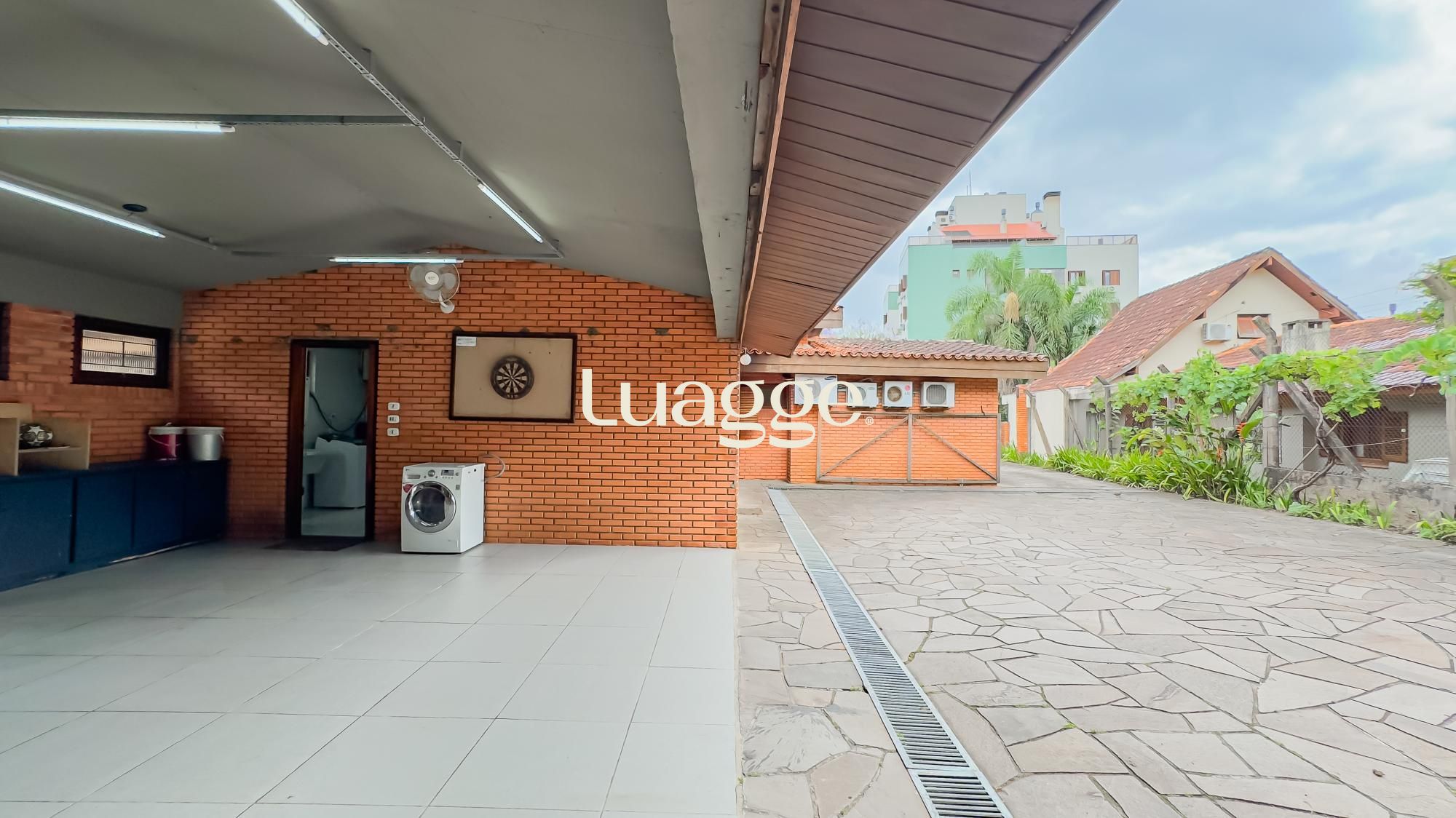 Casa à venda com 3 quartos, 315m² - Foto 29