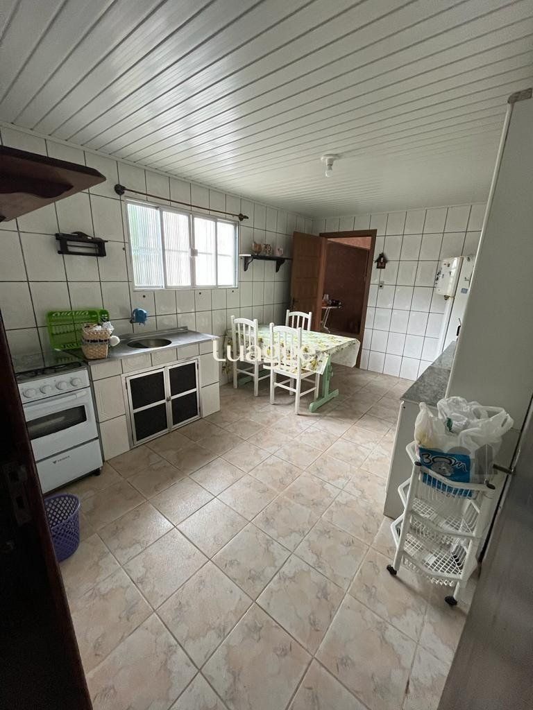 Casa à venda com 2 quartos, 68m² - Foto 11