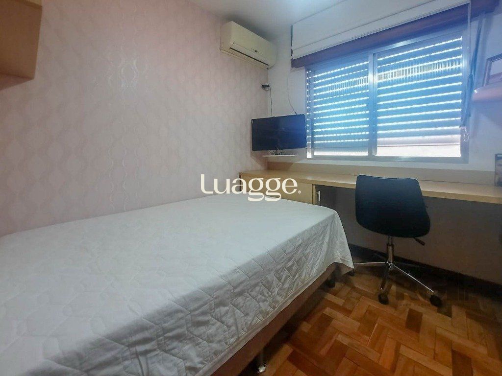 Casa à venda com 4 quartos, 241m² - Foto 21