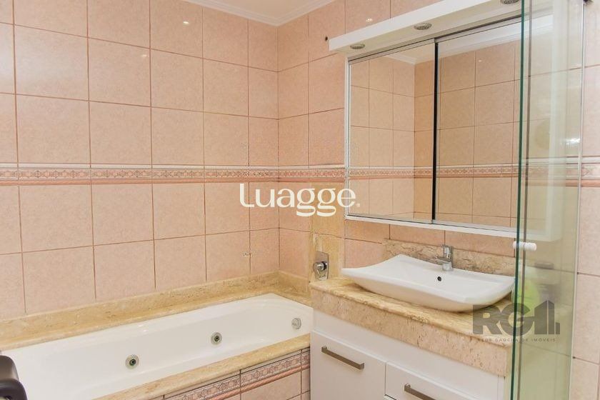 Casa à venda com 5 quartos, 199m² - Foto 15