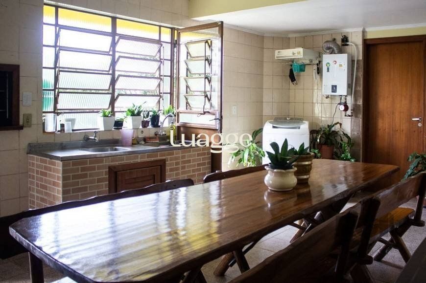 Casa à venda com 4 quartos, 297m² - Foto 25