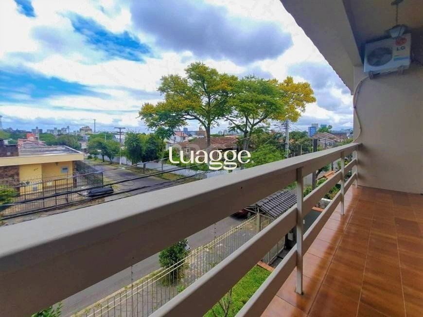 Casa à venda com 3 quartos, 249m² - Foto 8