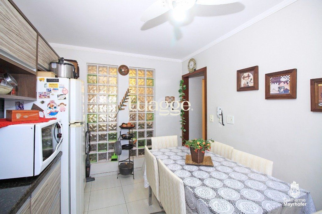Casa à venda com 3 quartos, 227m² - Foto 8