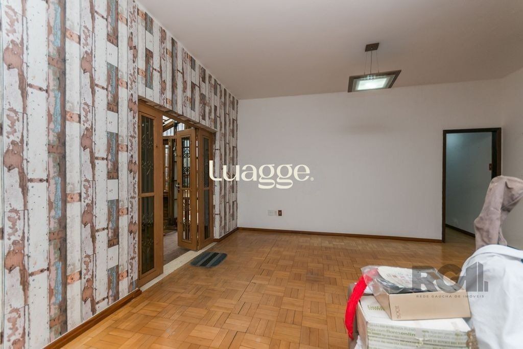 Casa à venda com 3 quartos, 150m² - Foto 2