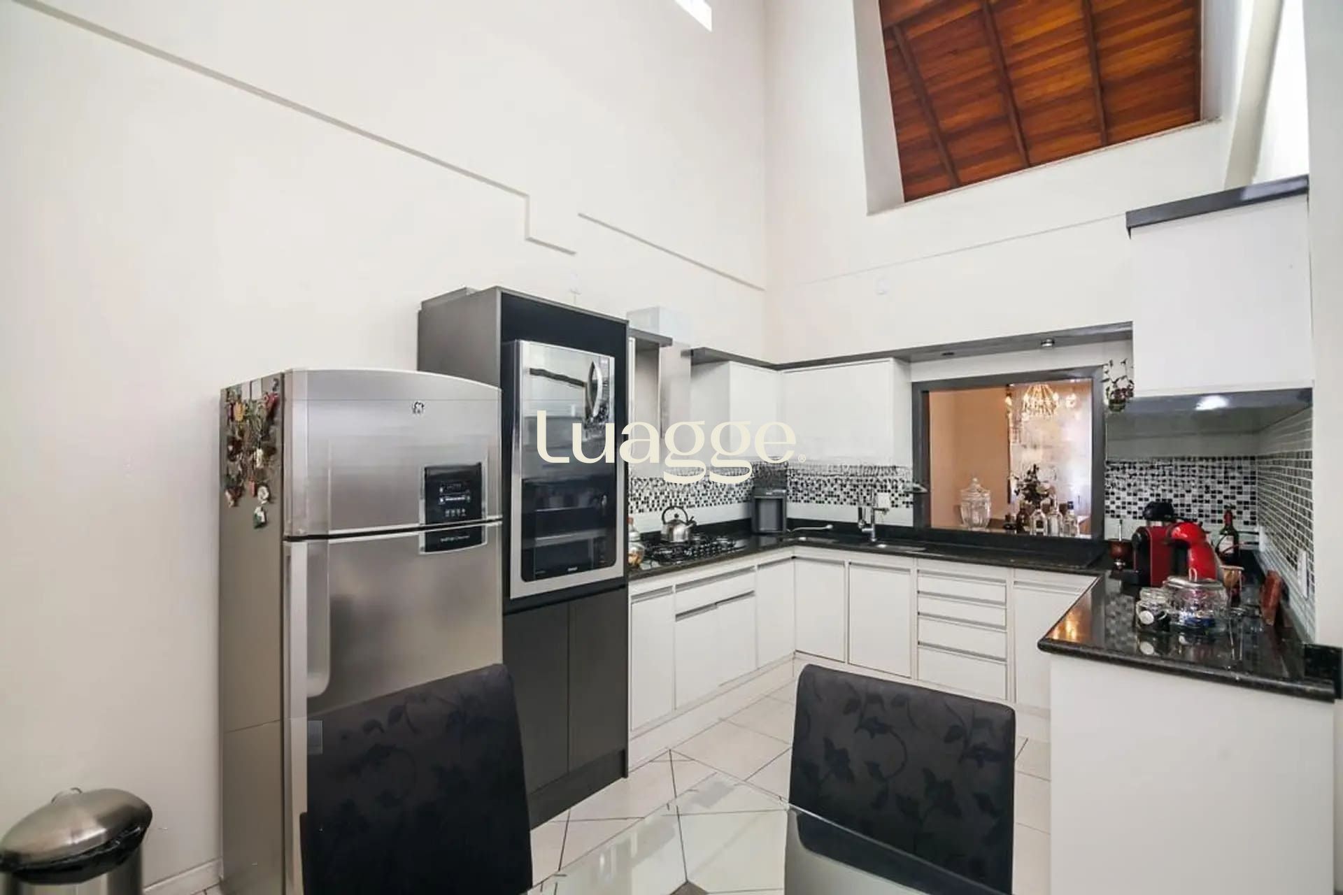 Casa à venda com 4 quartos, 292m² - Foto 7