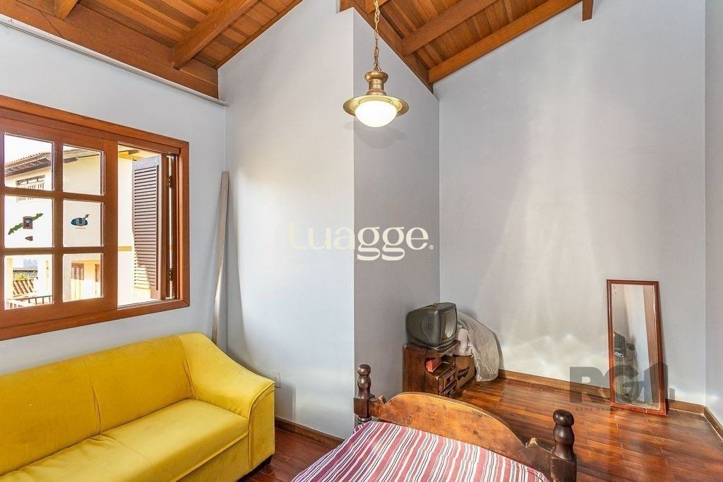 Casa à venda com 4 quartos, 218m² - Foto 15