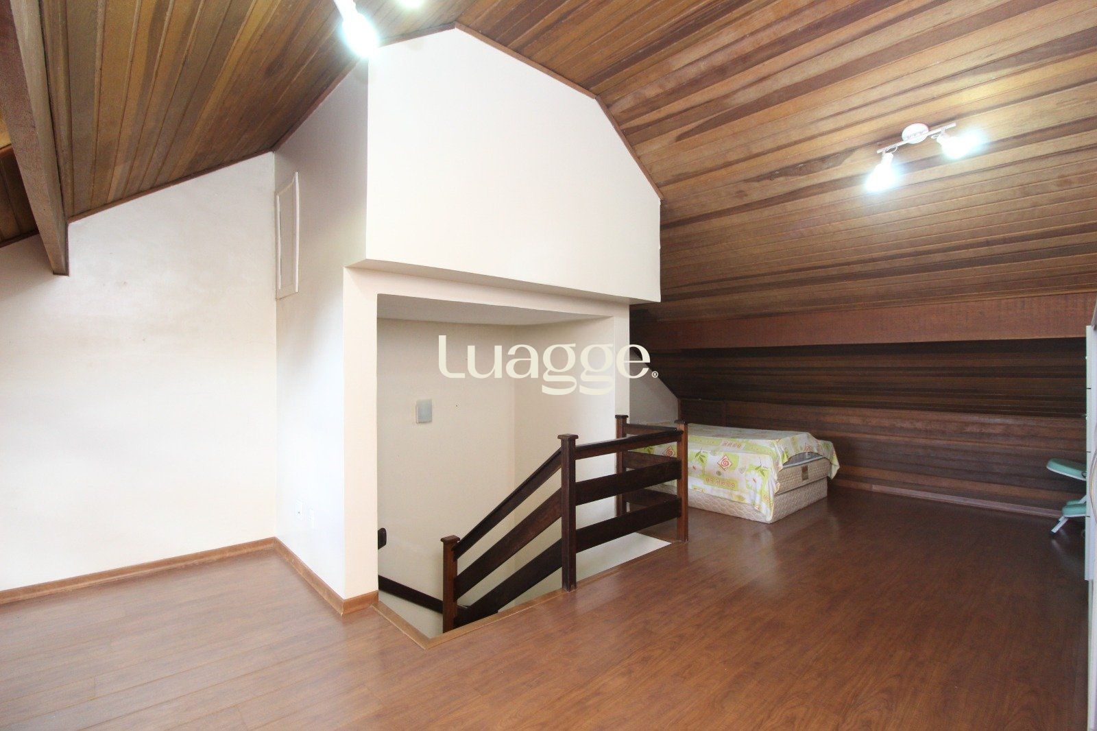 Casa à venda com 3 quartos, 182m² - Foto 18