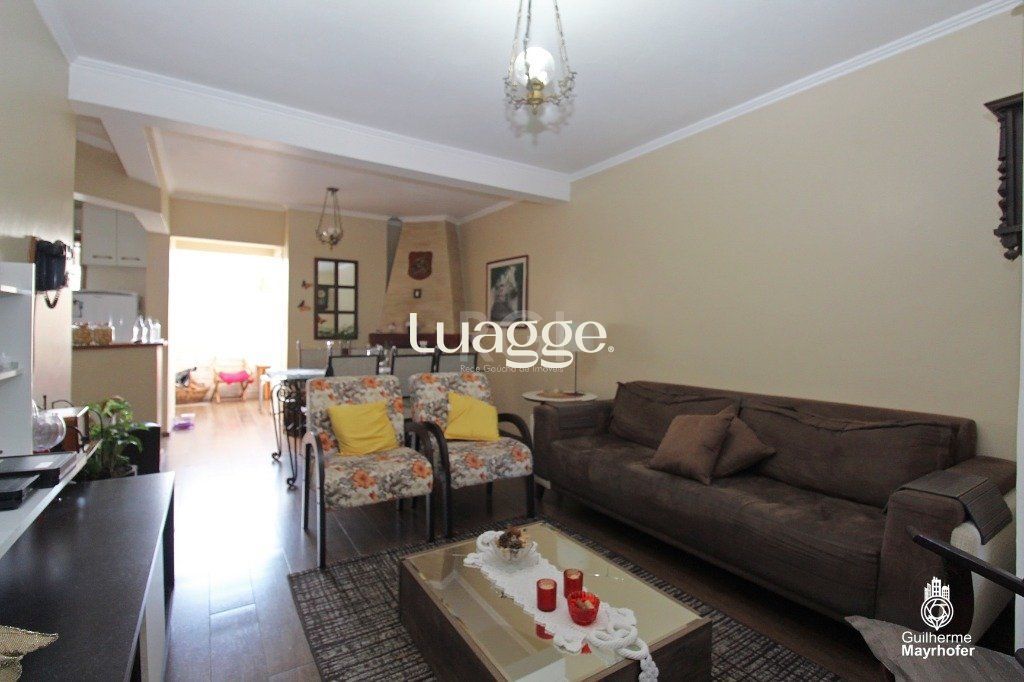 Casa de Condomínio à venda com 3 quartos, 141m² - Foto 2
