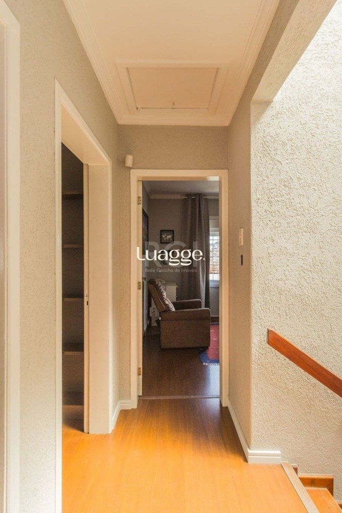 Casa à venda com 4 quartos, 231m² - Foto 9