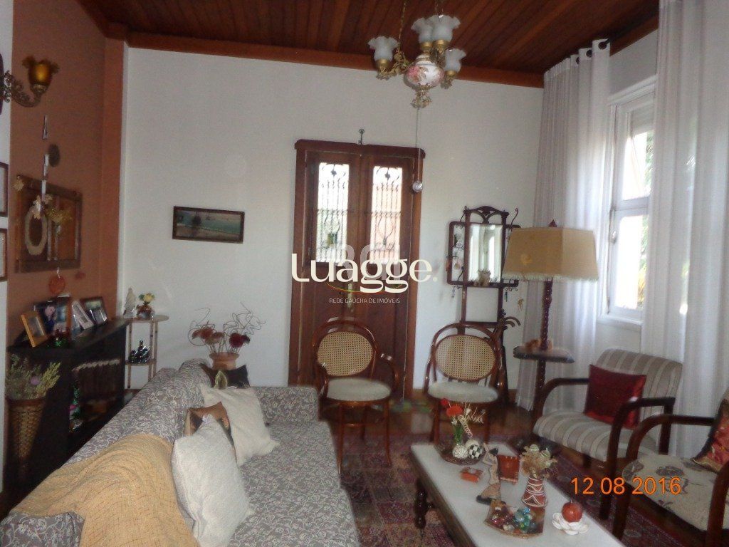Casa à venda com 6 quartos, 240m² - Foto 6