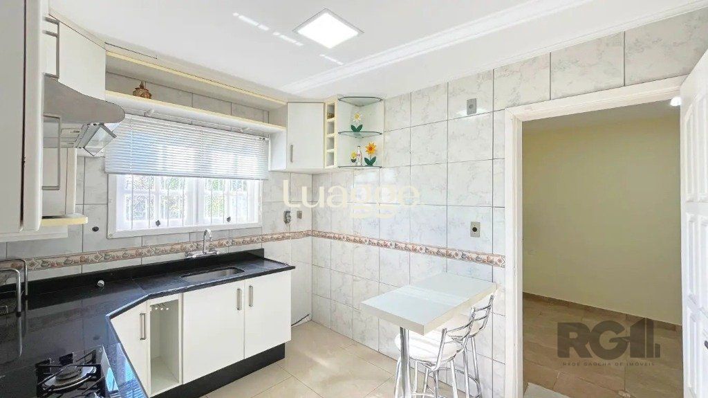 Casa à venda com 3 quartos, 121m² - Foto 6