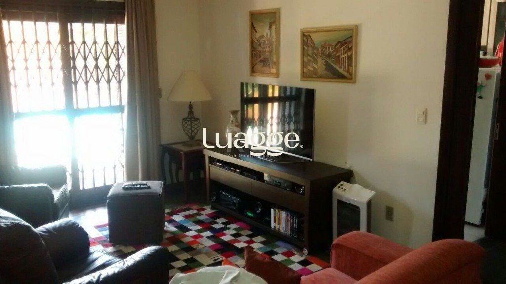 Casa à venda com 3 quartos, 318m² - Foto 4