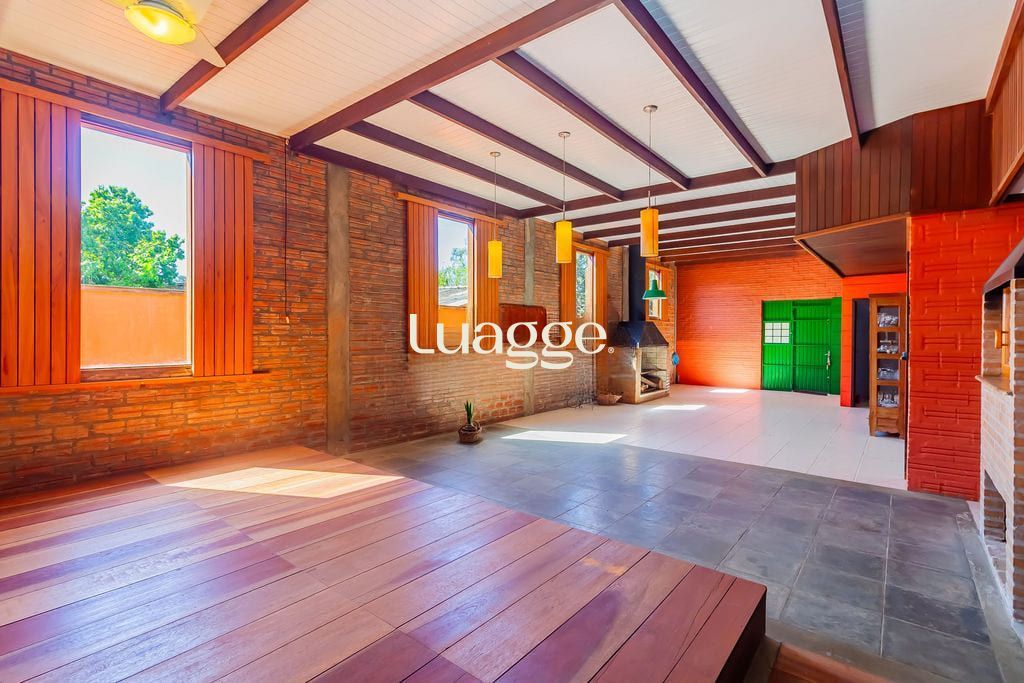 Casa à venda com 3 quartos, 292m² - Foto 3