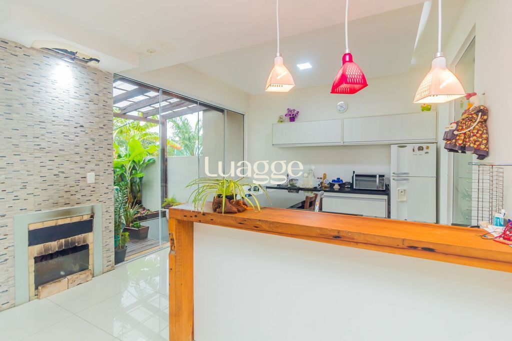 Casa de Condomínio à venda com 3 quartos, 271m² - Foto 5