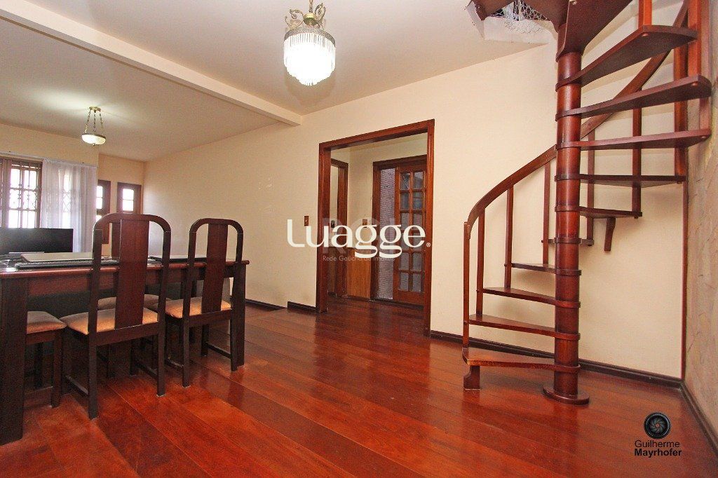 Casa à venda com 3 quartos, 179m² - Foto 4