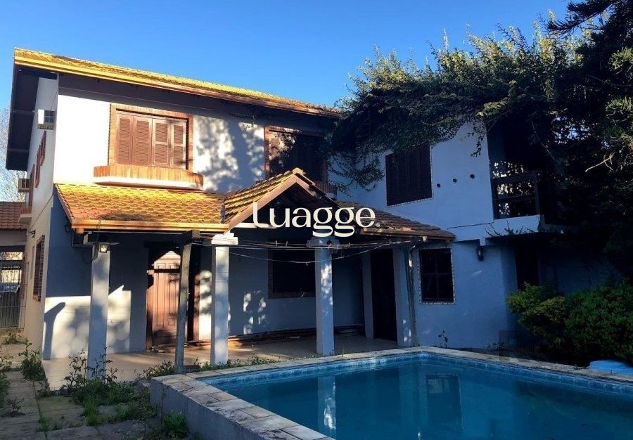 Casa à venda com 4 quartos, 367m² - Foto 1