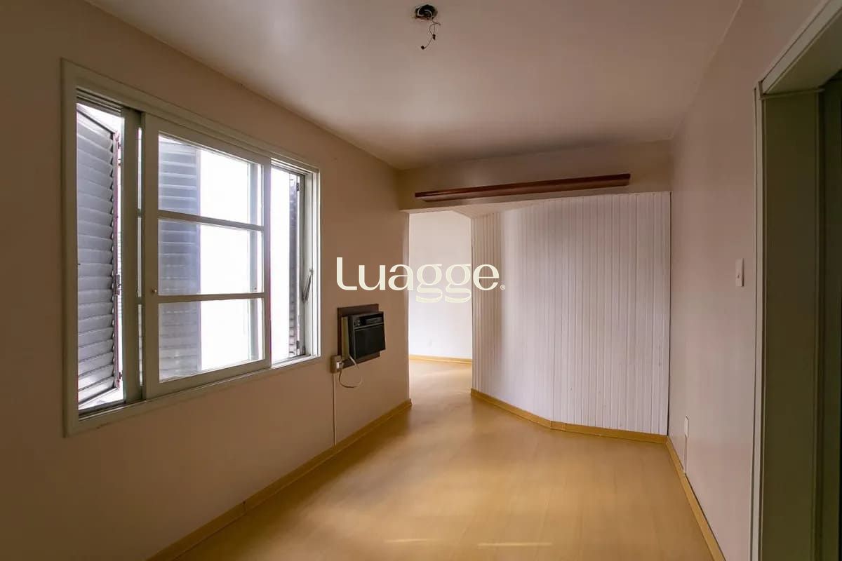 Apartamento de 3 dormitorios à venda em Bairro Partenon, Porto Alegre