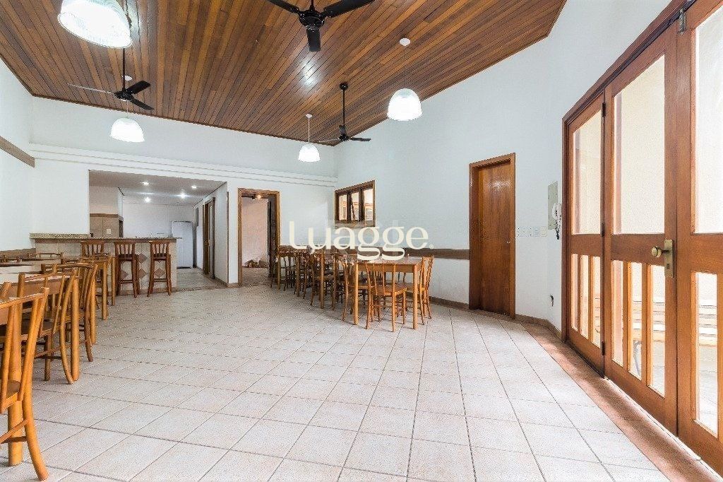 Casa à venda com 3 quartos, 226m² - Foto 30