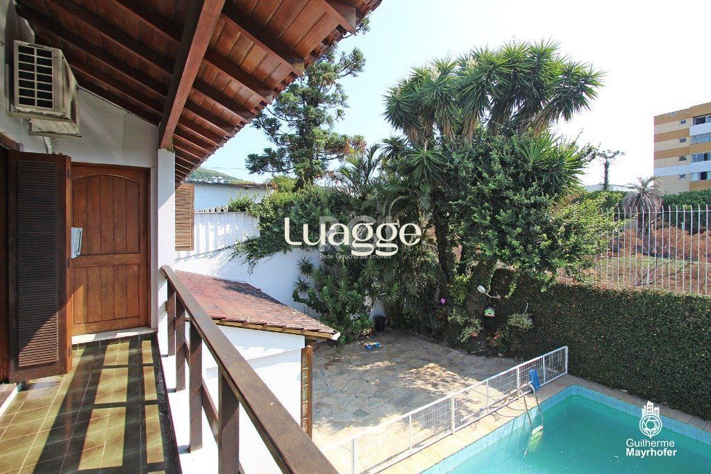 Casa à venda com 3 quartos, 325m² - Foto 26