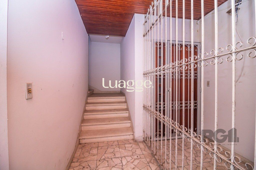 Casa à venda com 5 quartos, 117m² - Foto 29