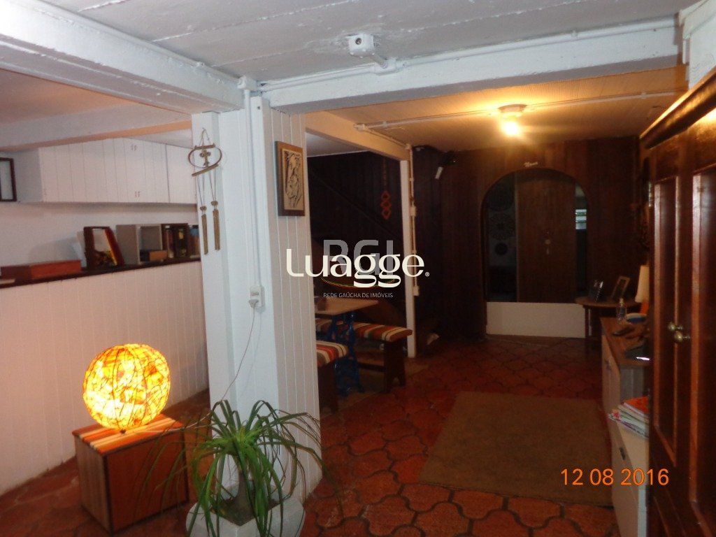 Casa à venda com 6 quartos, 240m² - Foto 10