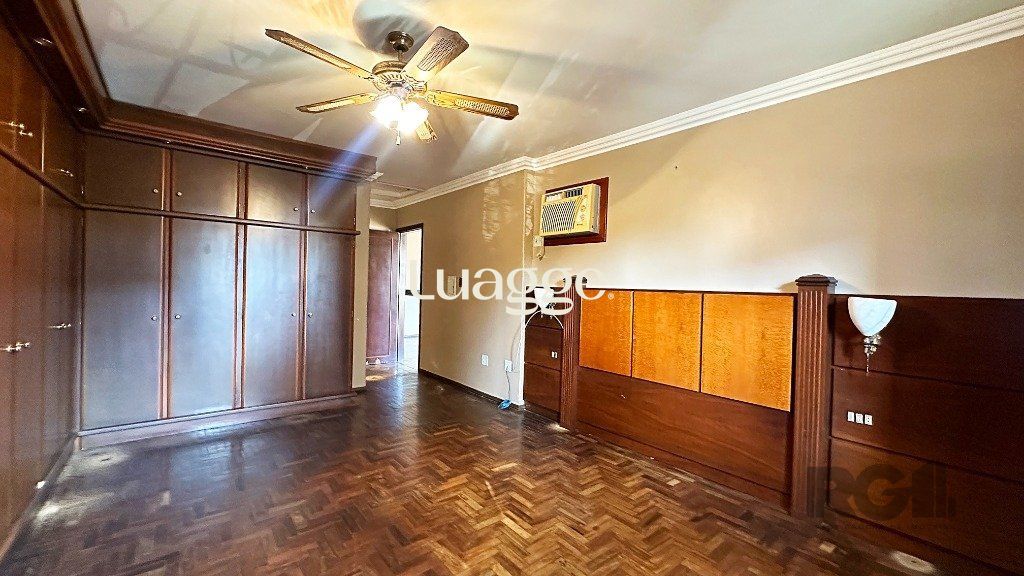 Casa à venda com 4 quartos, 351m² - Foto 7