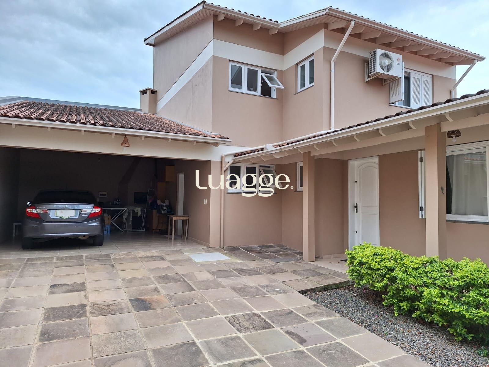 Casa à venda com 3 quartos, 249m² - Foto 3