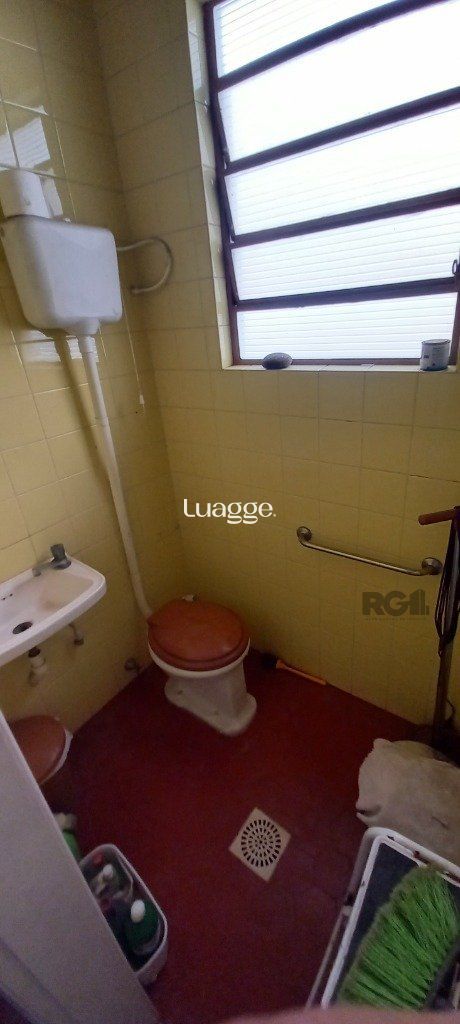 Casa à venda com 3 quartos, 330m² - Foto 18