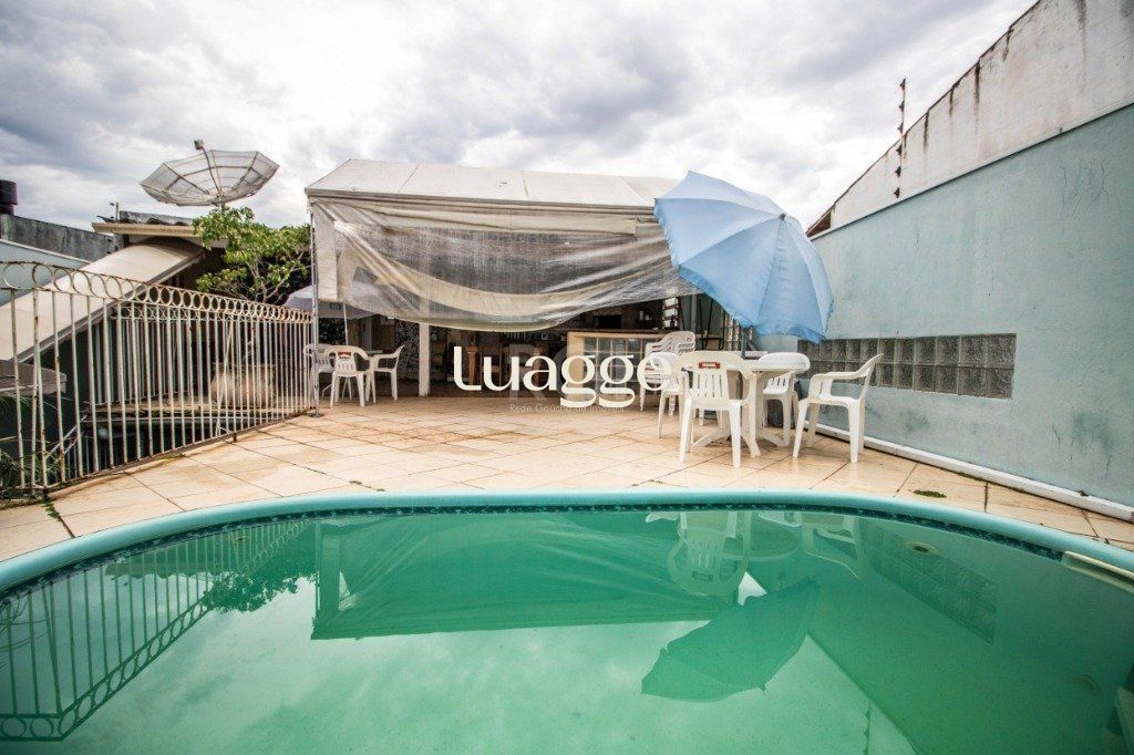 Casa à venda com 3 quartos, 170m² - Foto 1