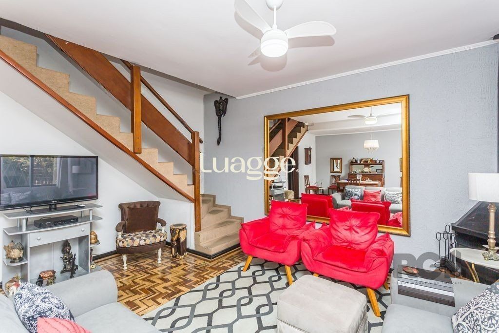 Casa à venda com 3 quartos, 211m² - Foto 5