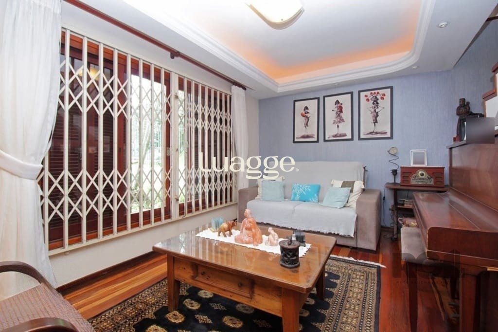 Casa à venda com 3 quartos, 274m² - Foto 3