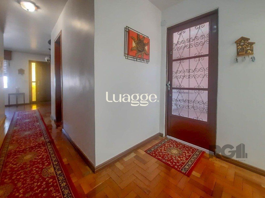 Casa à venda com 4 quartos, 241m² - Foto 4