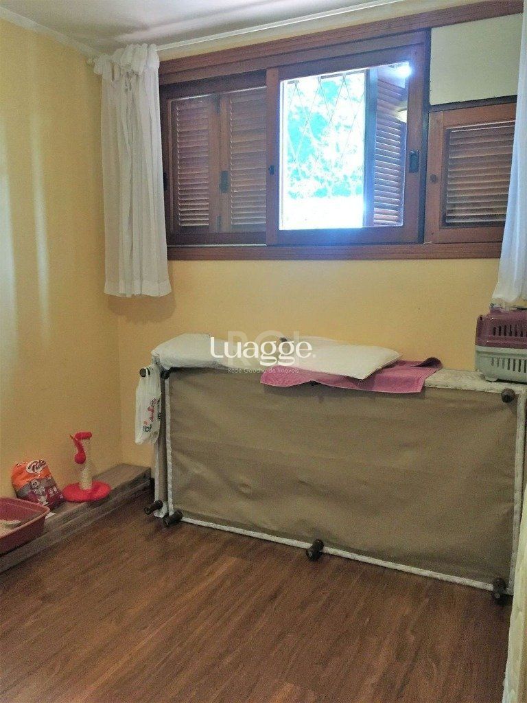 Casa à venda com 3 quartos, 271m² - Foto 11