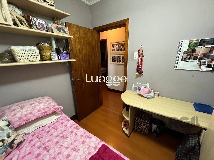 Casa à venda com 3 quartos, 201m² - Foto 9