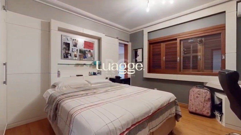 Casa à venda com 4 quartos, 387m² - Foto 21