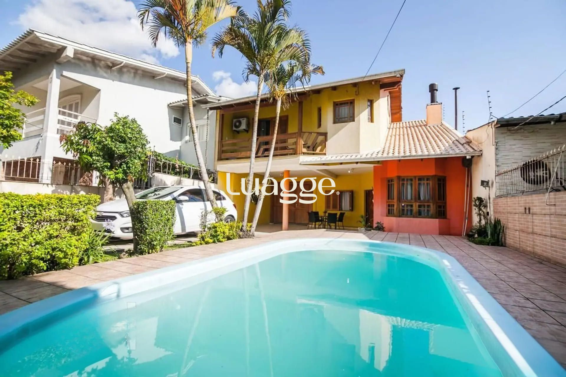 Casa à venda com 4 quartos, 292m² - Foto 1