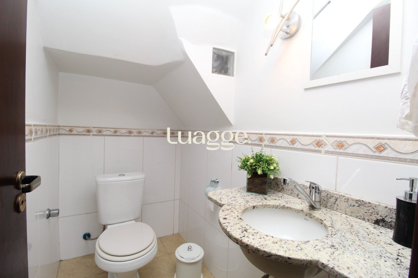Casa à venda com 3 quartos, 182m² - Foto 8