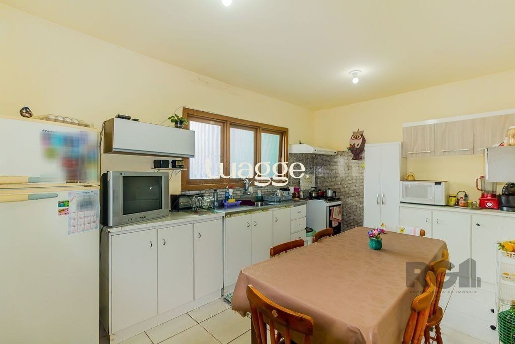 Casa à venda com 5 quartos, 241m² - Foto 20