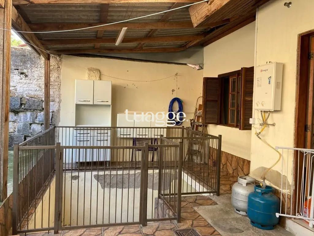 Casa à venda com 3 quartos, 182m² - Foto 13