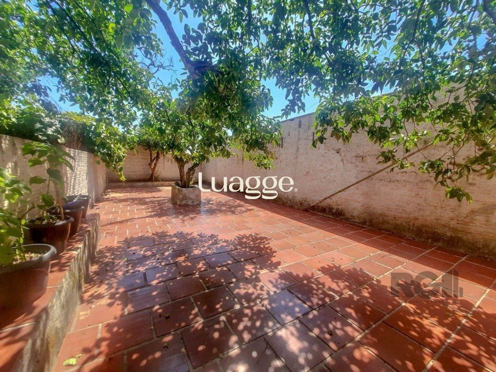 Casa à venda com 4 quartos, 241m² - Foto 36