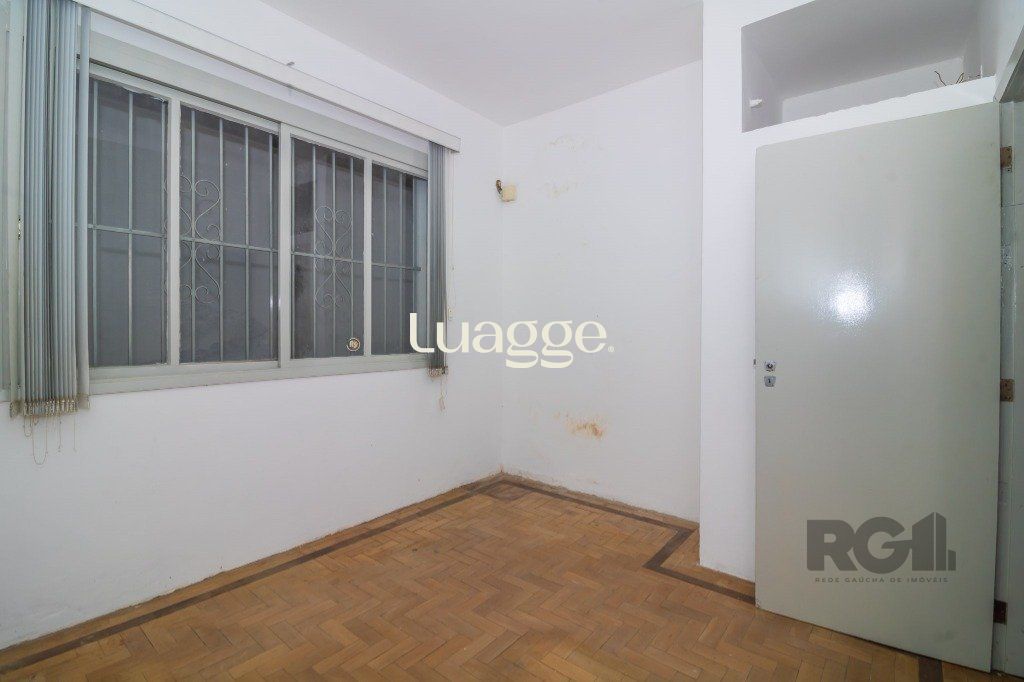 Casa à venda com 5 quartos, 117m² - Foto 11