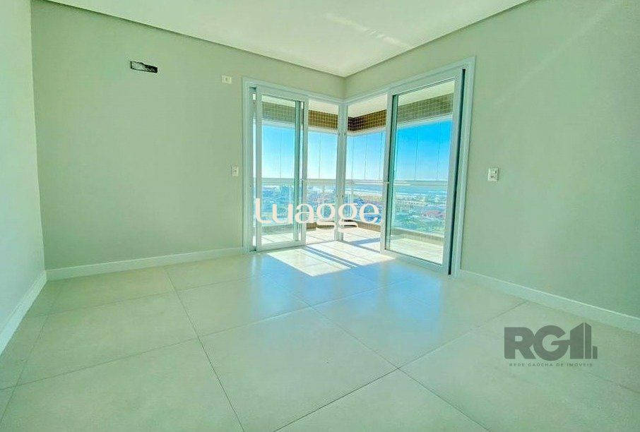 Apartamento à venda com 3 quartos, 119m² - Foto 3