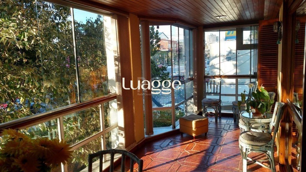 Apartamento à venda com 3 quartos, 153m² - Foto 1