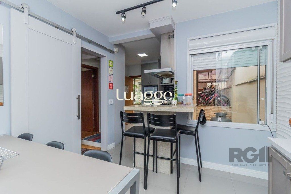 Casa à venda com 2 quartos, 185m² - Foto 6
