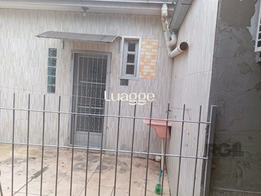 Casa à venda com 2 quartos, 77m² - Foto 4