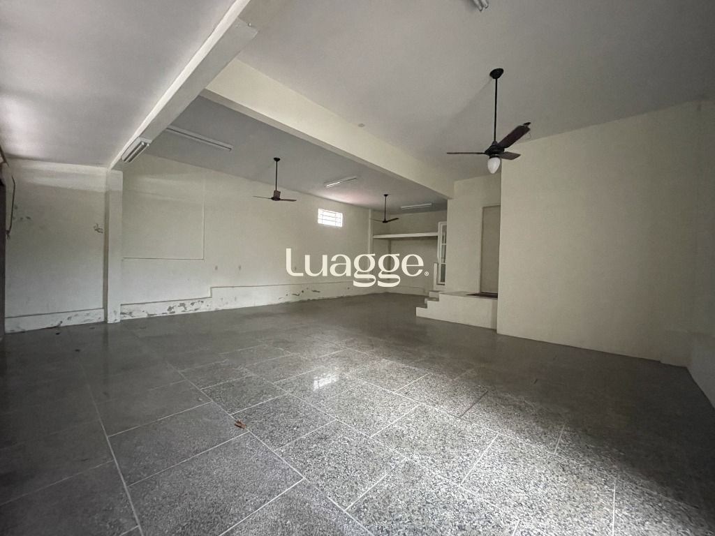 Casa à venda com 6 quartos, 485m² - Foto 21